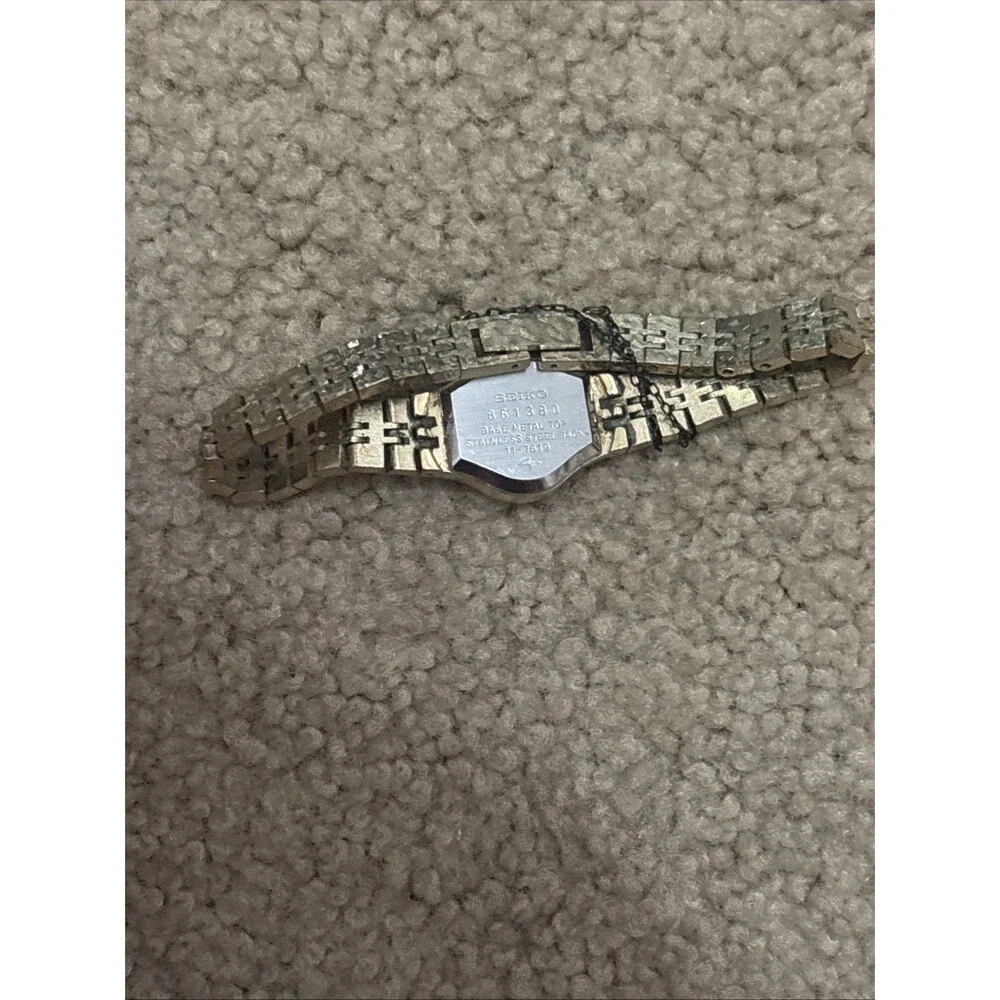 Vintage Seiko Watch 11-7619 Women Hand Winding Mechanical Gold Tone Oval 5.75